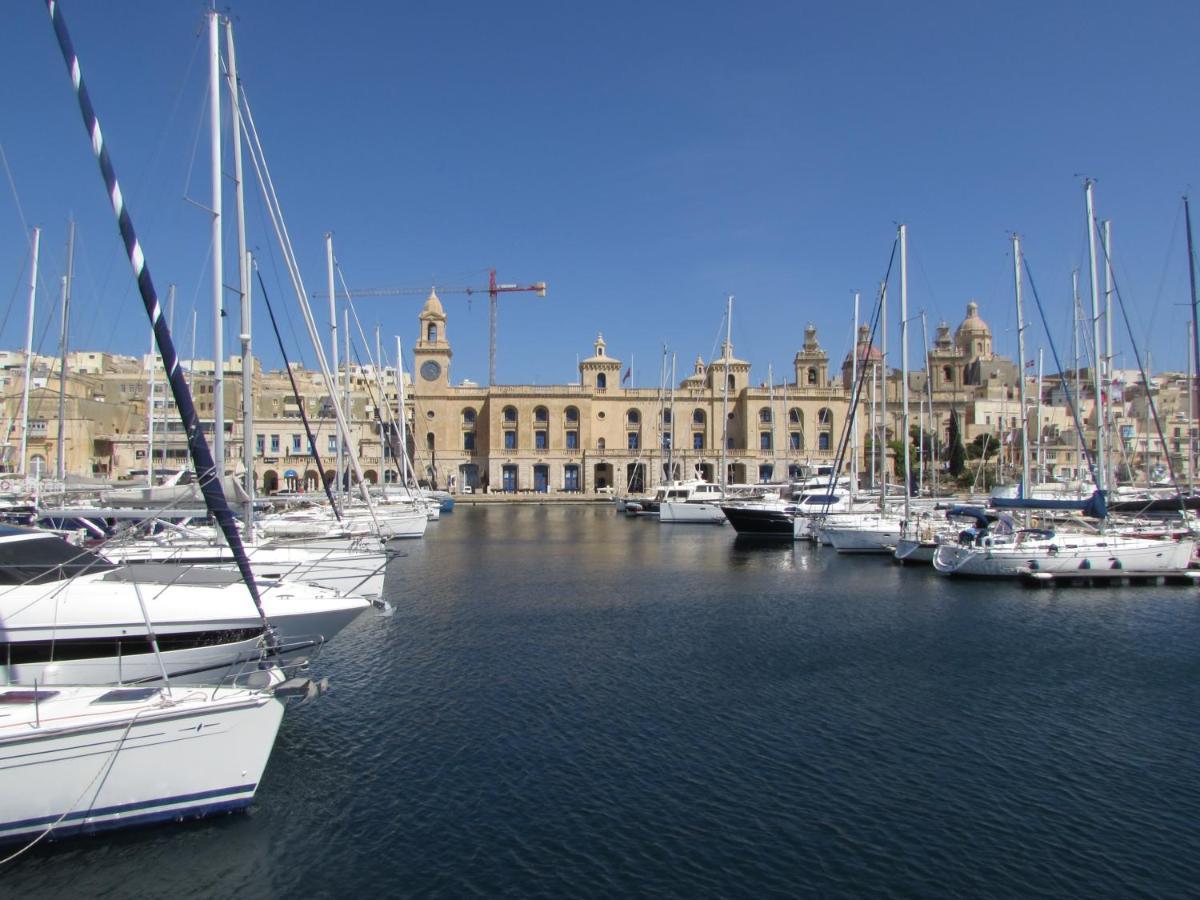 Vittoriosa' Seafront 2 Bed Highly Furnished Apartment Eksteriør bilde