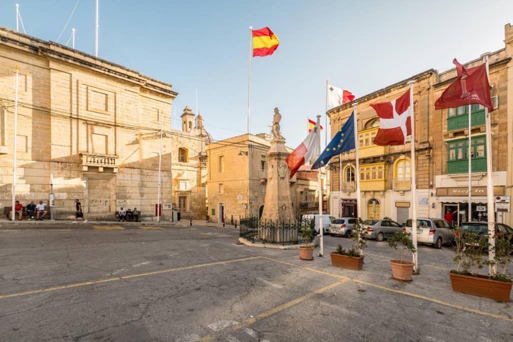 Vittoriosa' Seafront 2 Bed Highly Furnished Apartment Eksteriør bilde